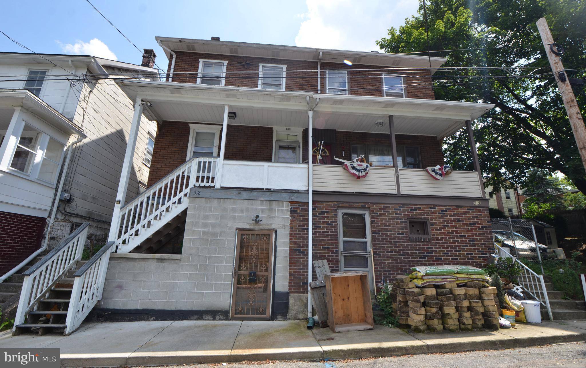 Lansford, PA 18232,318 E RIDGE ST