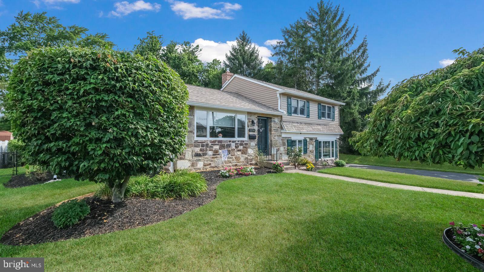 Warminster, PA 18974,1256 TULIP RD