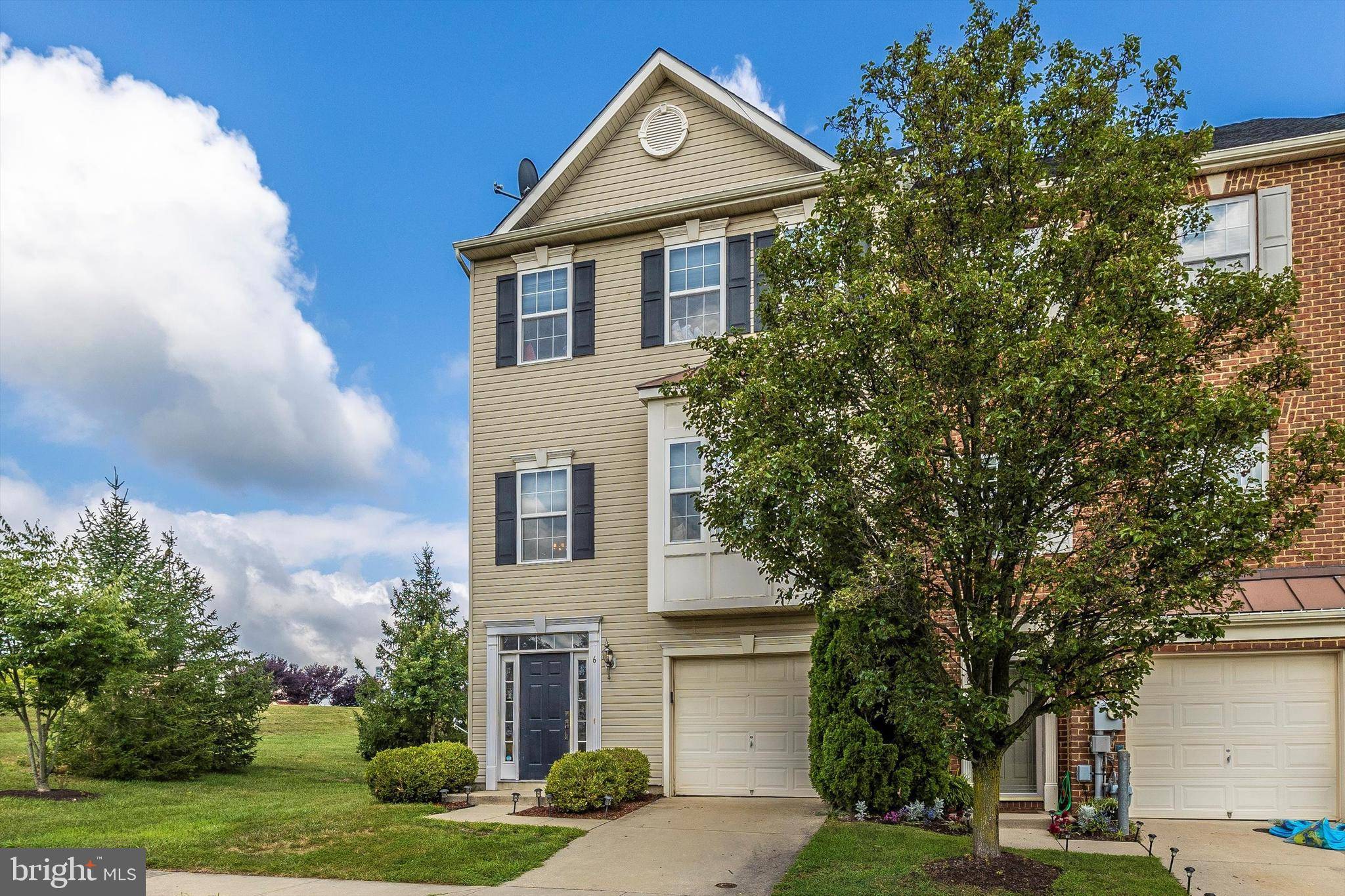 Mount Airy, MD 21771,6 READING CT