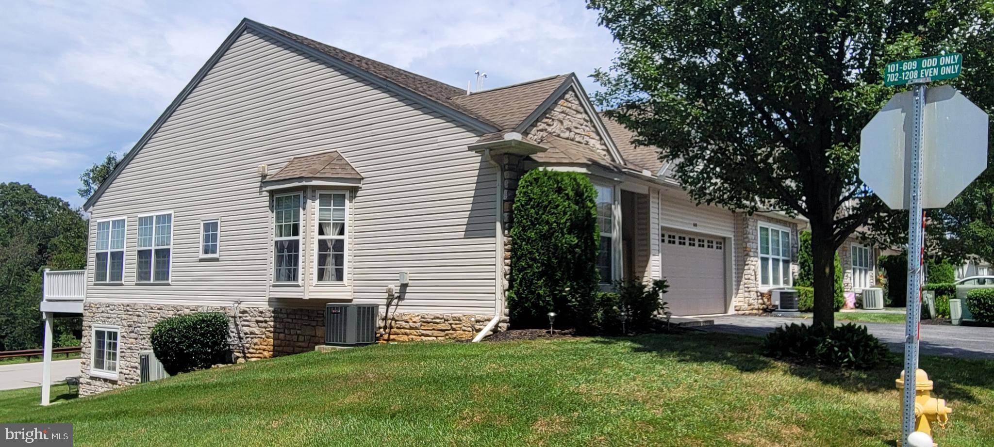 Stewartstown, PA 17363,609 CRESTVIEW LN