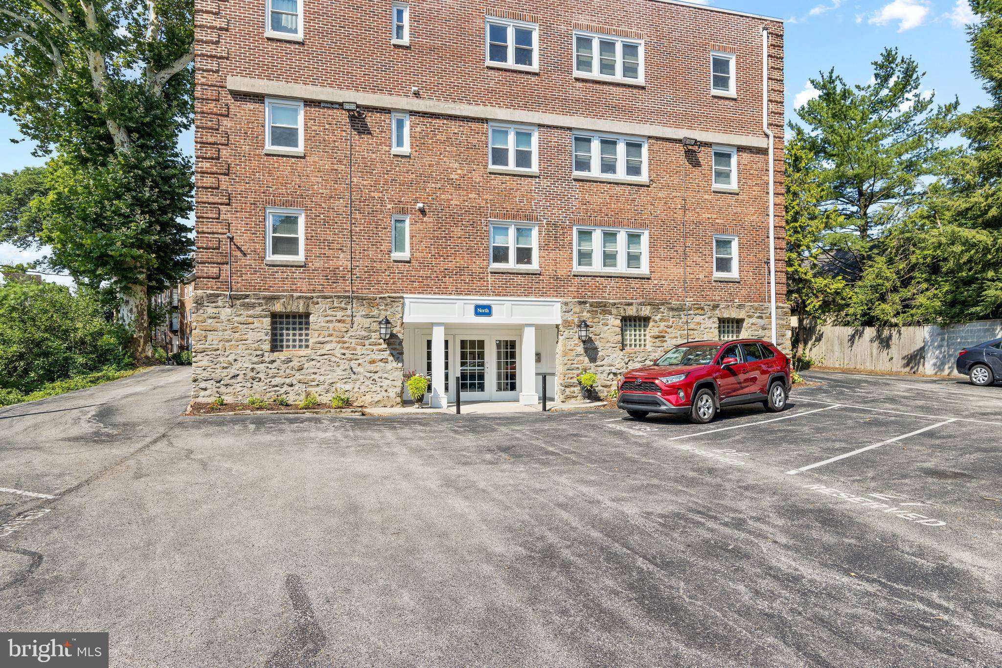 Haverford, PA 19041,237 MONTGOMERY AVE #2-Q