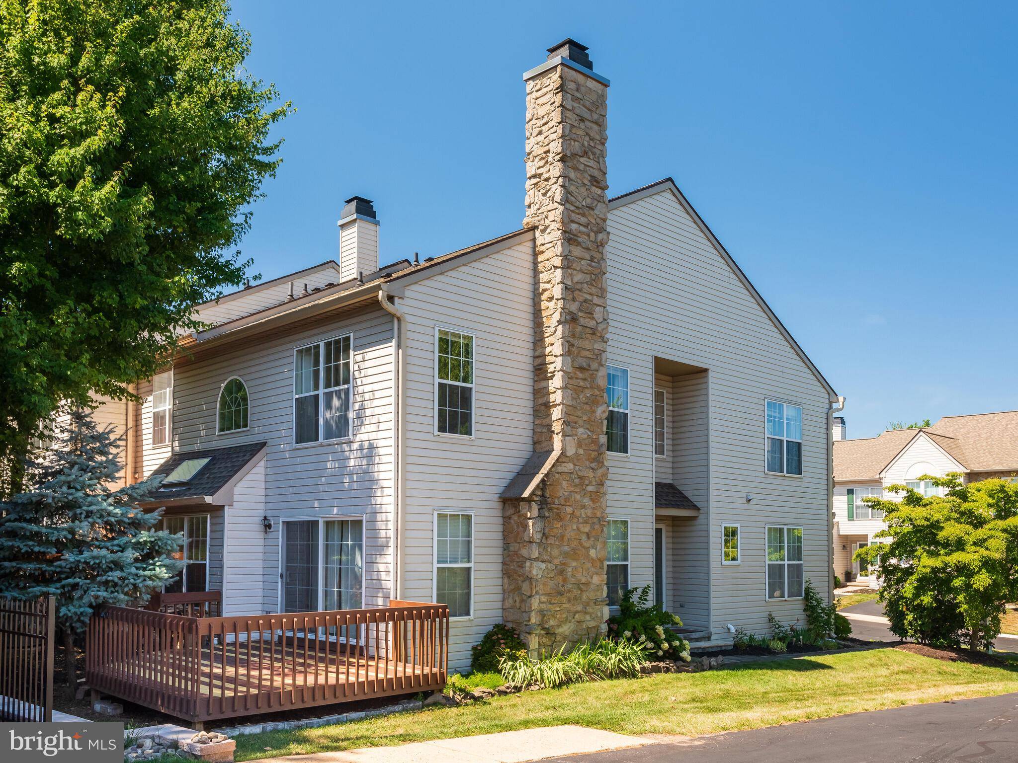 Norristown, PA 19403,2 HAMPTON CT