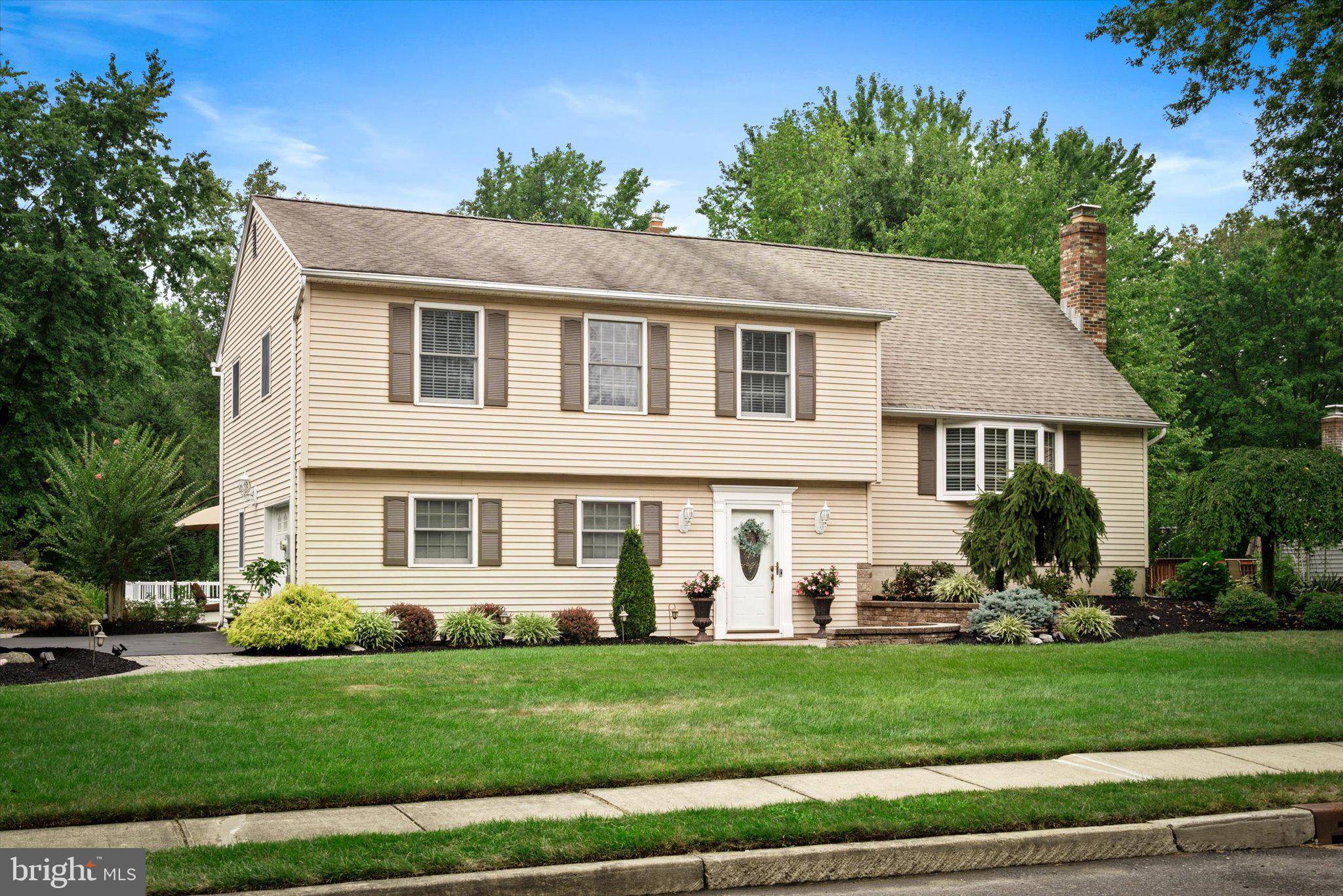 Hamilton, NJ 08690,50 CRESTWOOD DRIVE