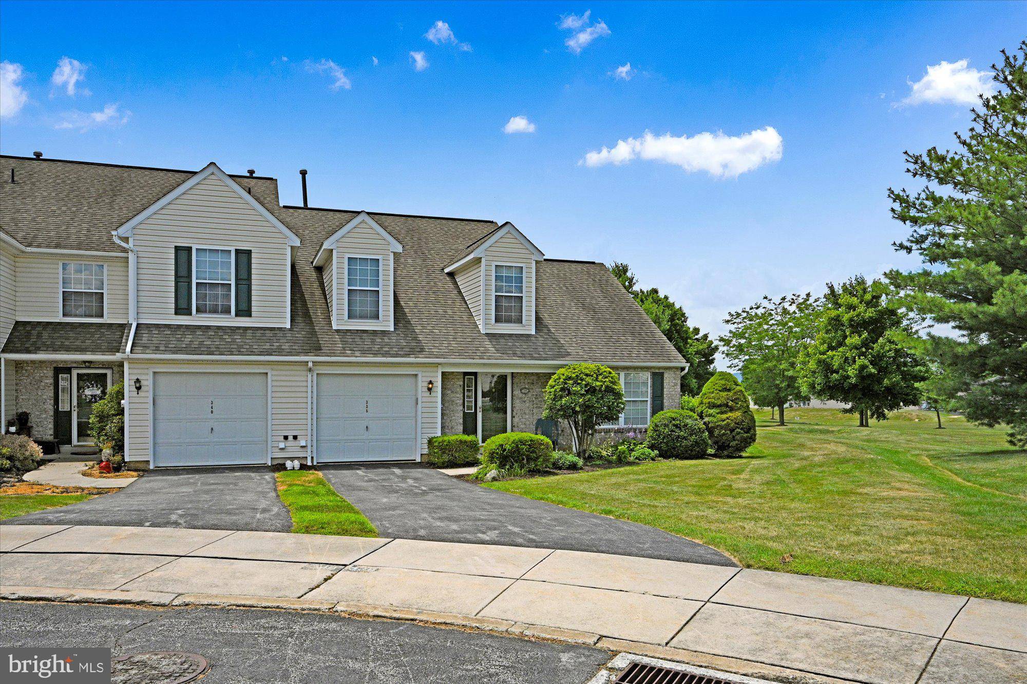 Mount Joy, PA 17552,338 FARMVIEW LN