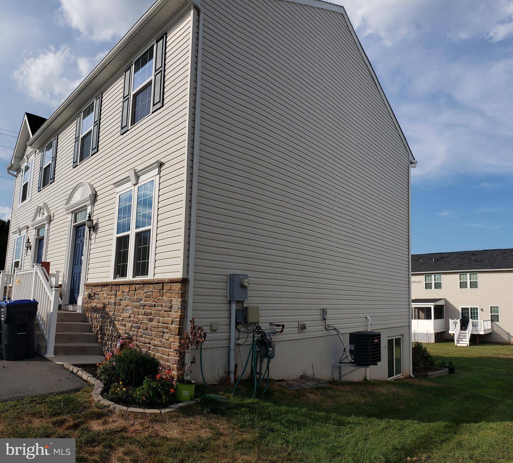 Gilbertsville, PA 19525,143 KATI CT