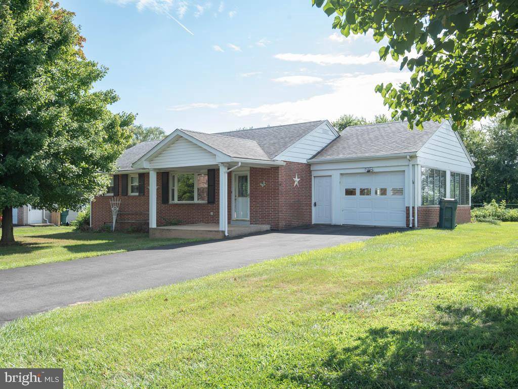 Willow Street, PA 17584,324 NOLT AVE