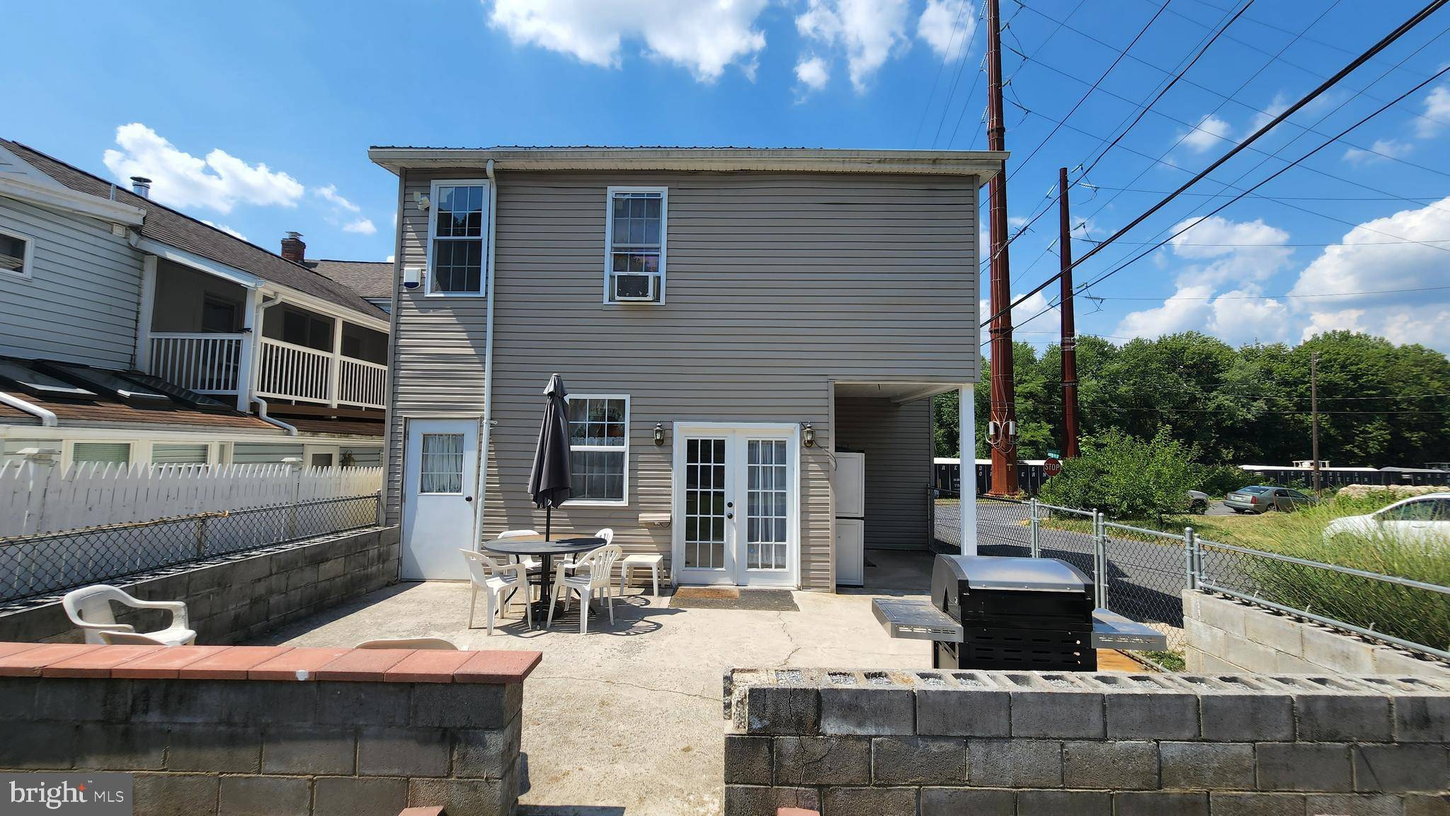 Cressona, PA 17929,151 RAILROAD ST