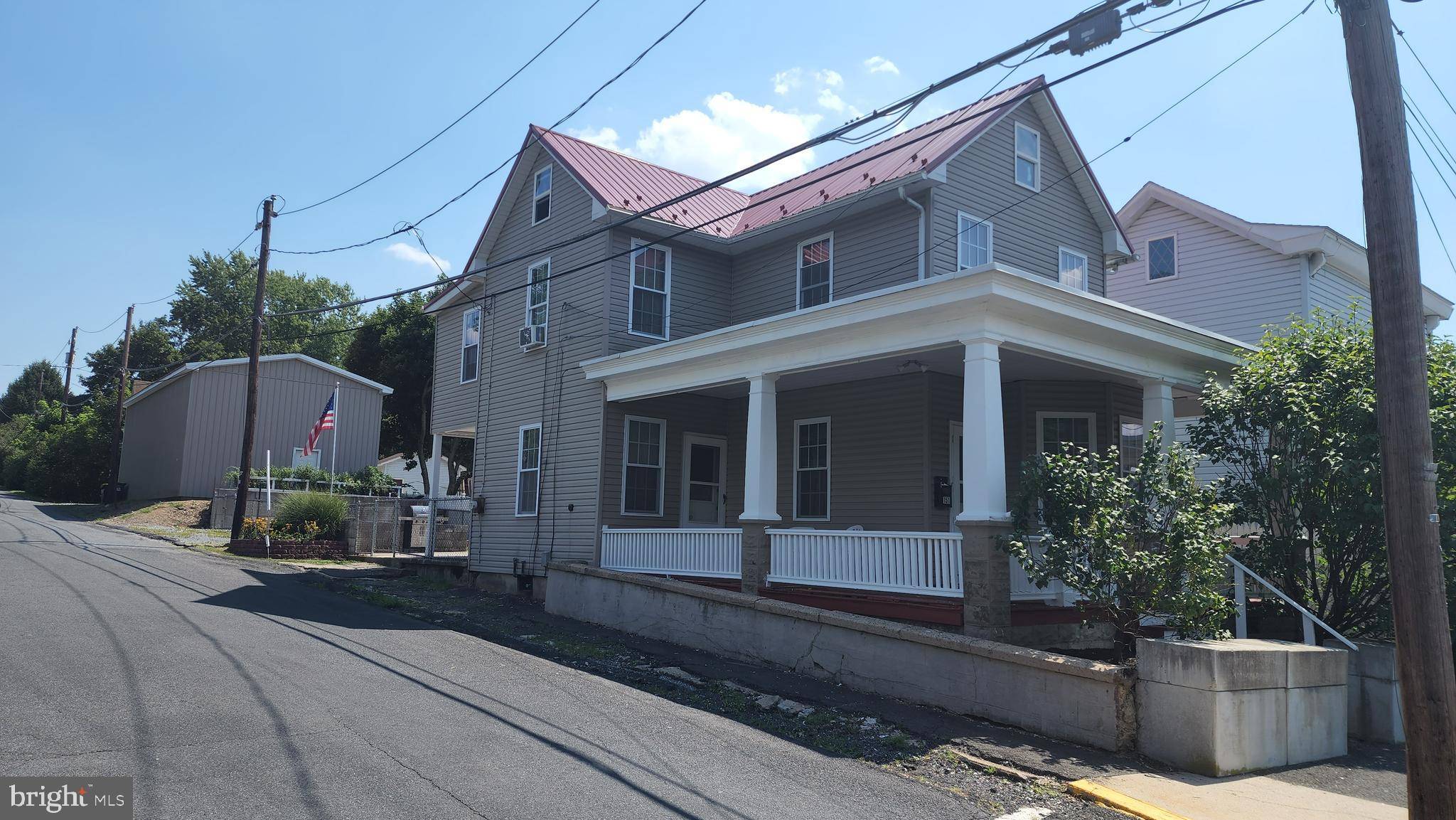 Cressona, PA 17929,151 RAILROAD ST