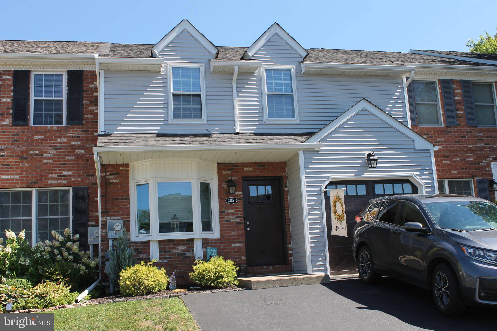 Macungie, PA 18062,205 VILLAGE WALK DR