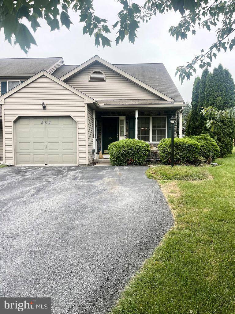 Manheim, PA 17545,484 MEADOWLARK LN