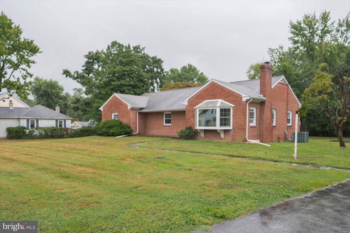 Upper Chichester, PA 19061,2439 MILL RD