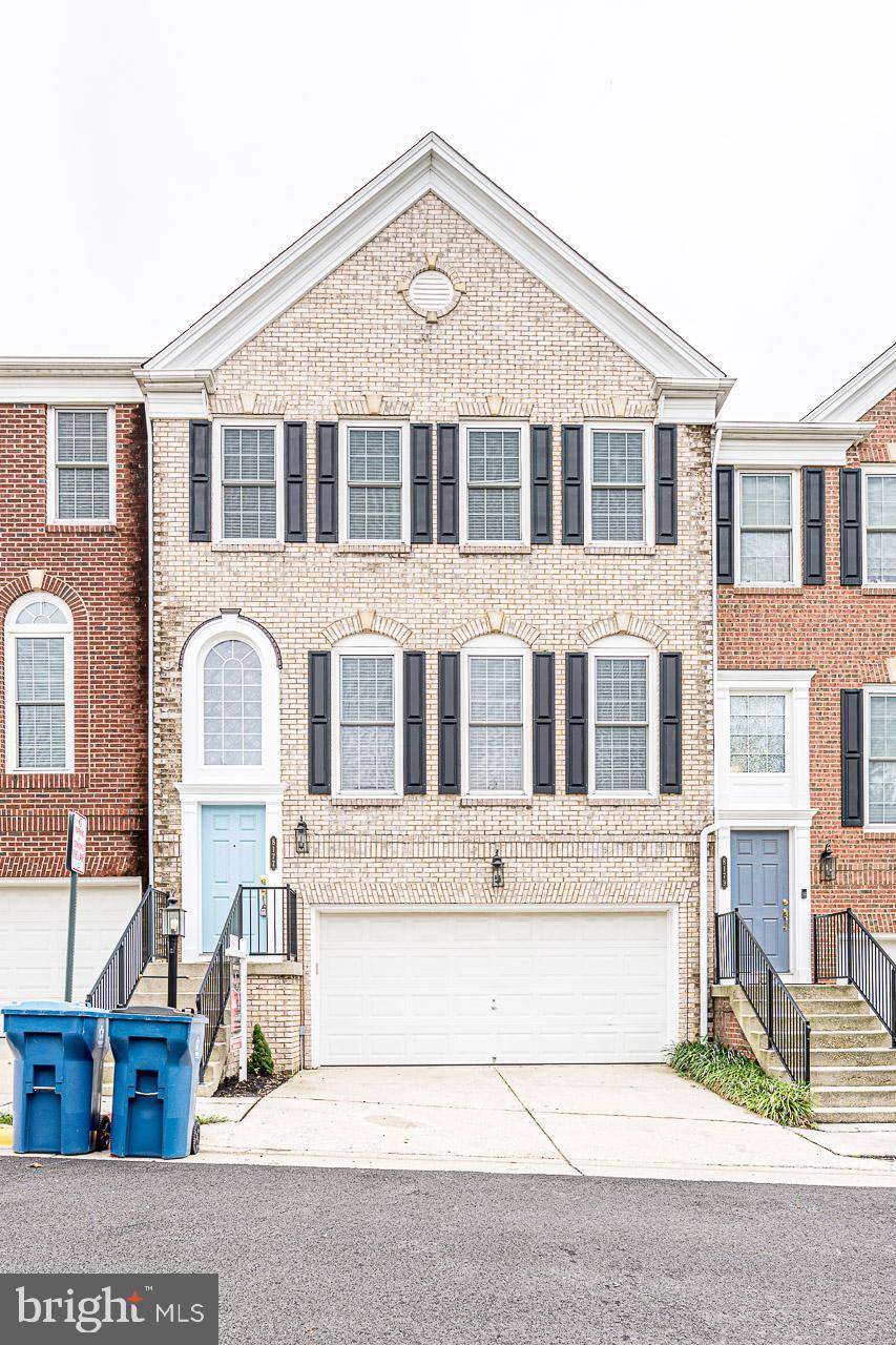 Lorton, VA 22079,8177 PASTURE ROSE CT