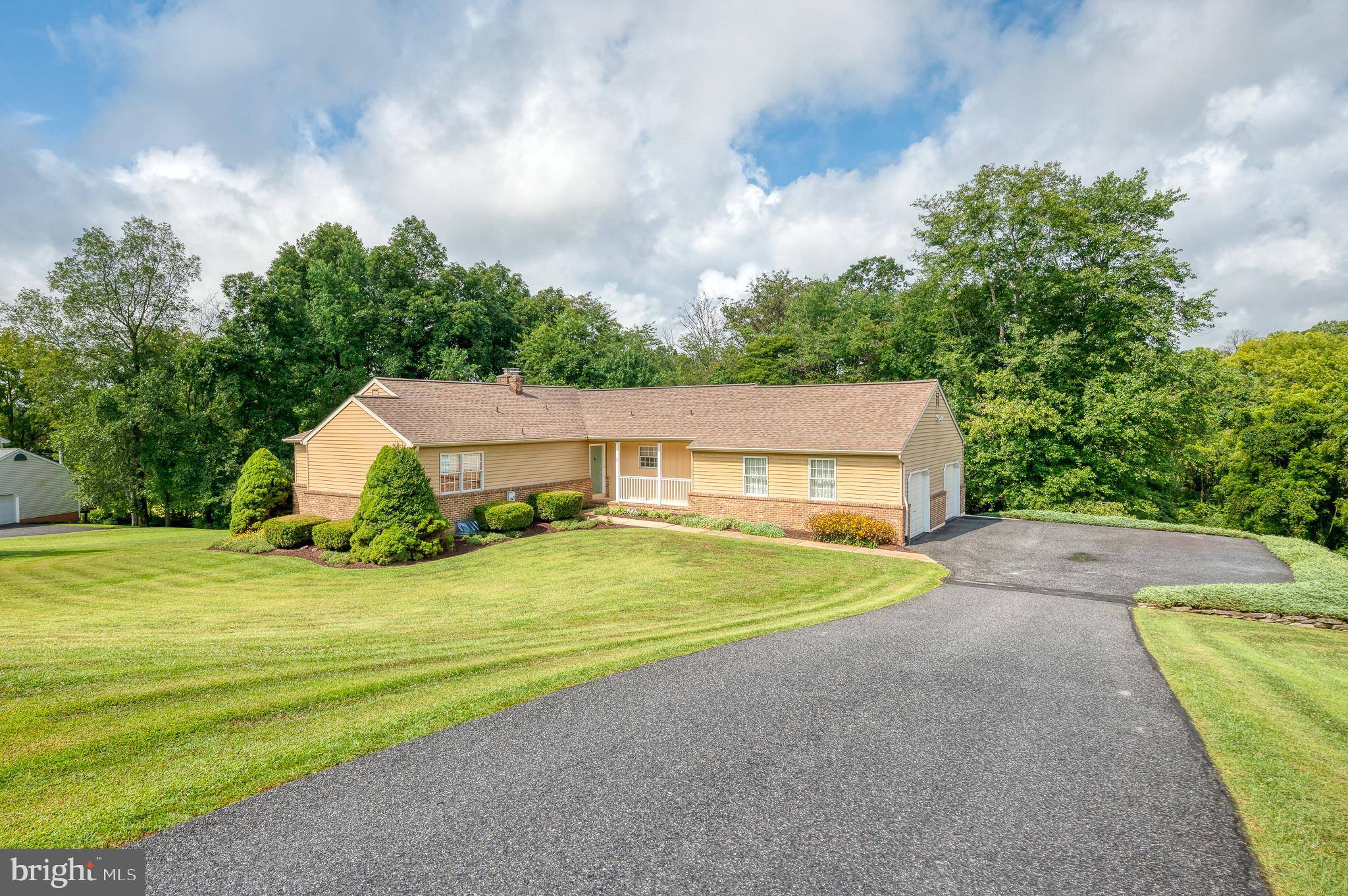 Parkton, MD 21120,4 APPLEWOOD CT