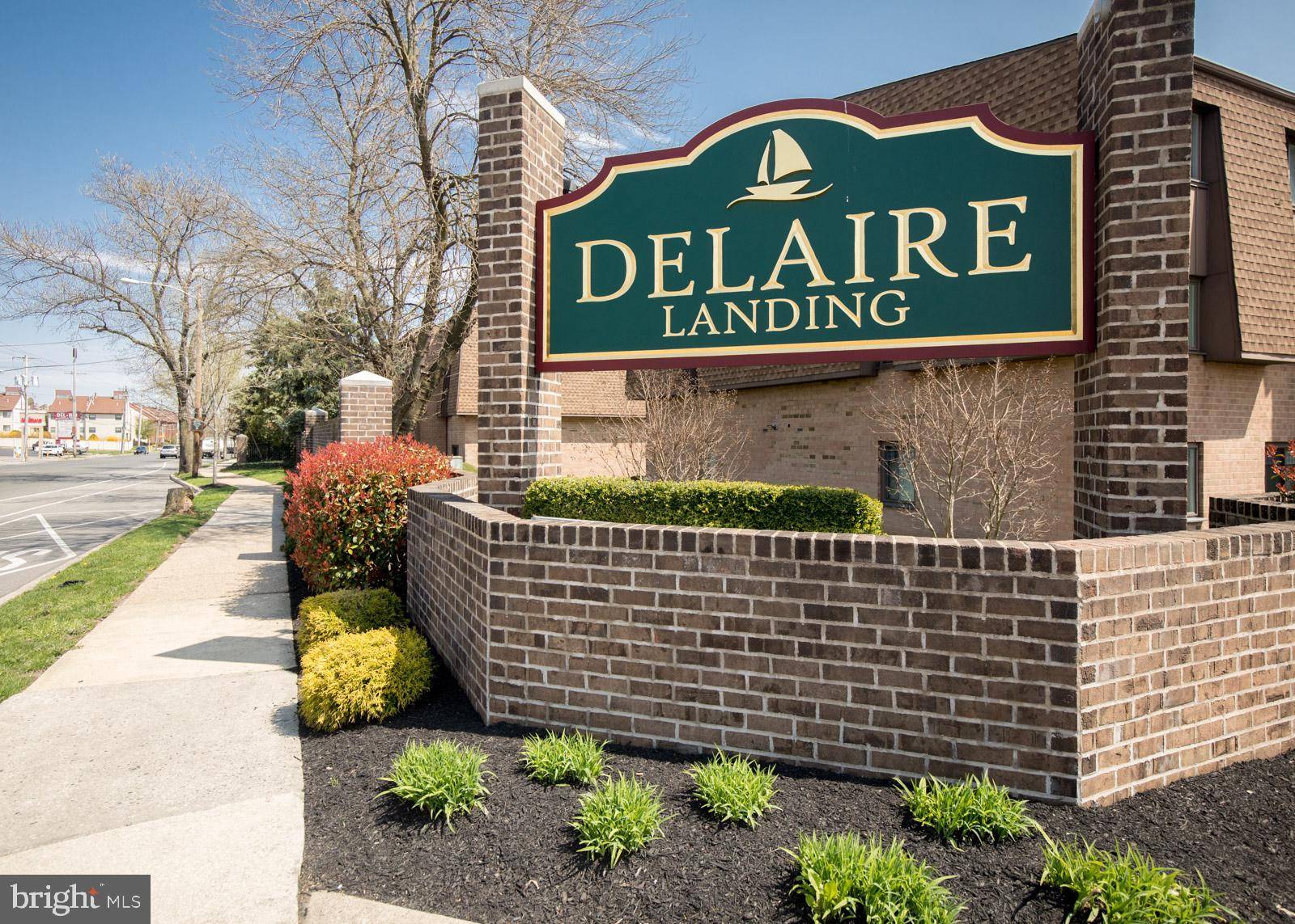 Philadelphia, PA 19114,43301 DELAIRE LANDING RD #43301