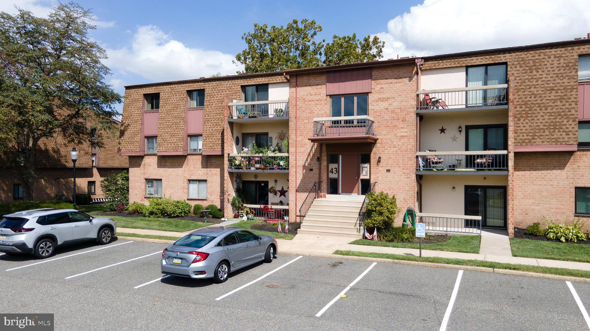 Philadelphia, PA 19114,43301 DELAIRE LANDING RD #43301