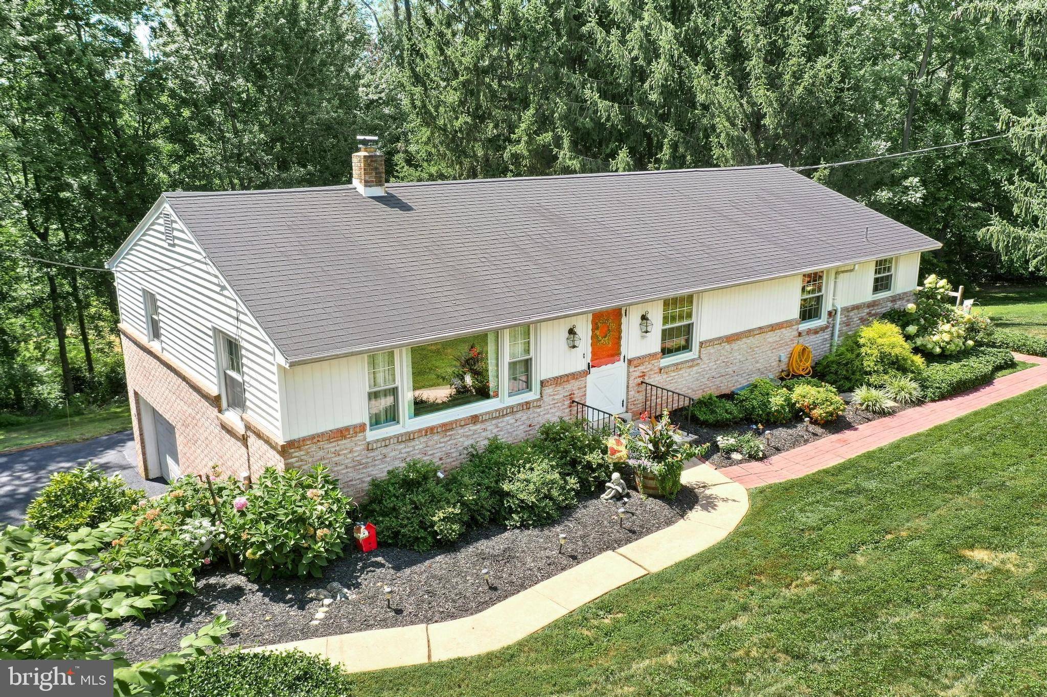 York, PA 17402,100 IVYSIDE DR