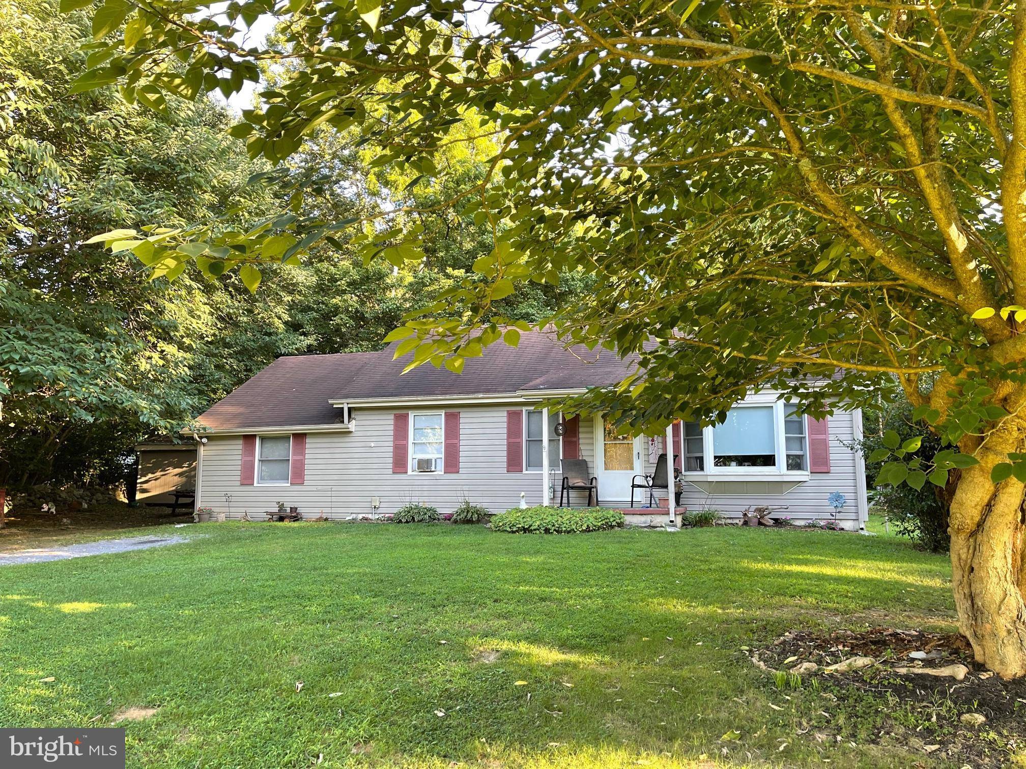 Luray, VA 22835,202 LAKE ARROWHEAD RD