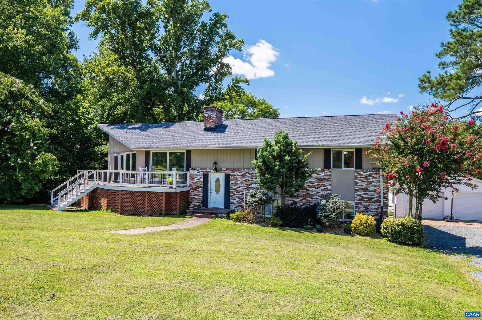 Louisa, VA 23093,100 PINEHURST DR