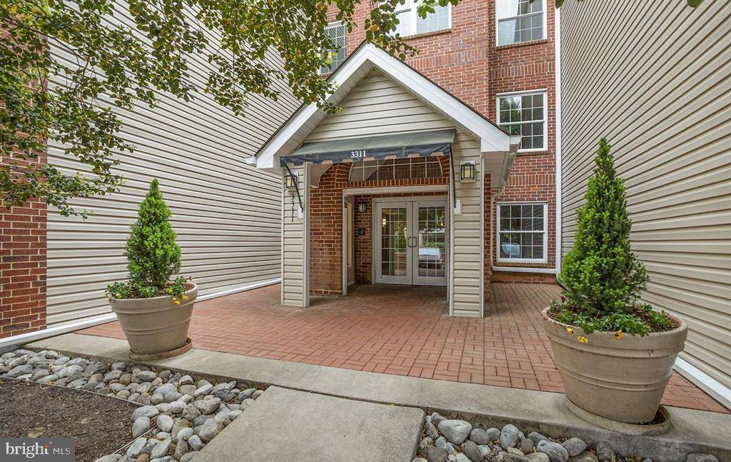 Alexandria, VA 22302,3311 WYNDHAM CIR #1194