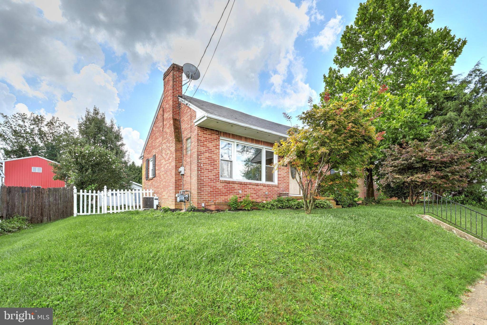 Dallastown, PA 17313,108 W MAPLE ST