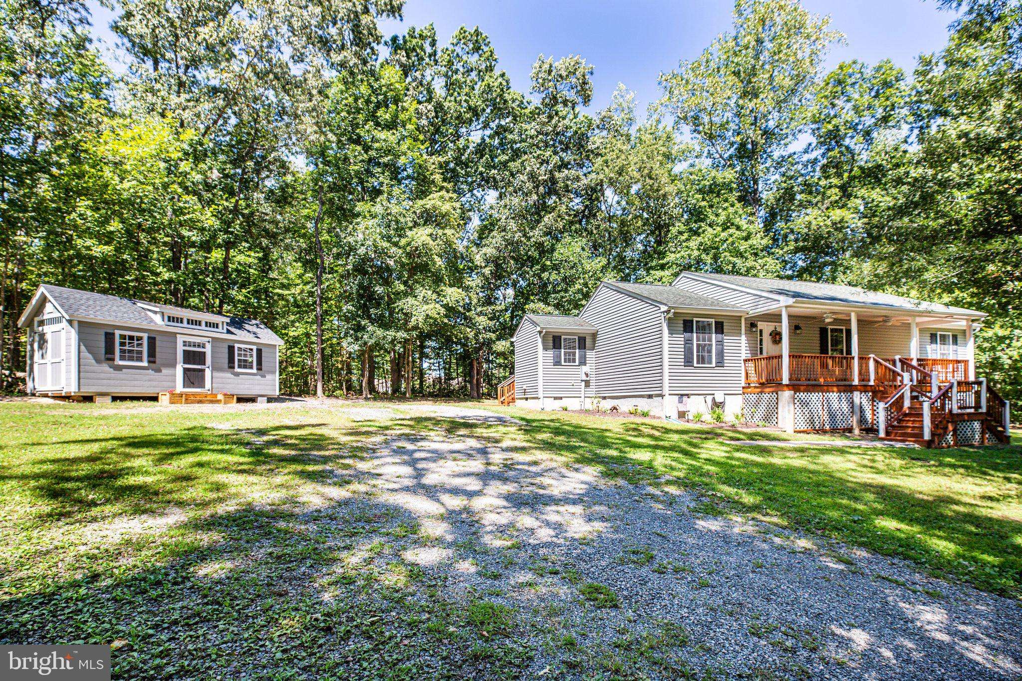 Bumpass, VA 23024,977 FREDERICKS HALL RD