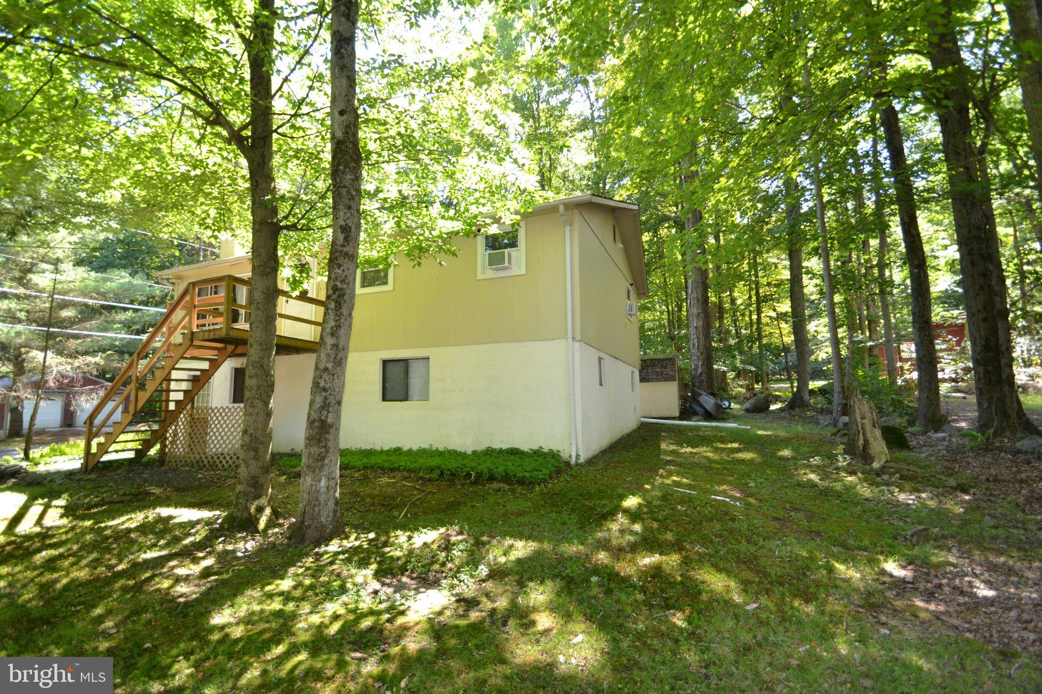 Pocono Lake, PA 18347,216 DELAWARE TRL