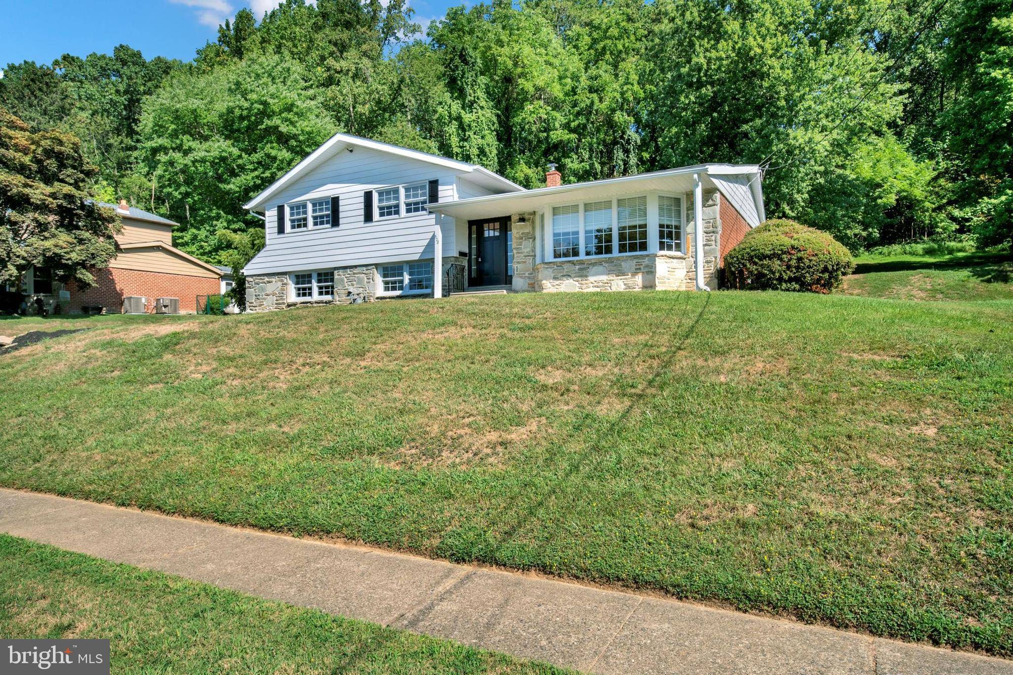 Dresher, PA 19025,528 MARTIN LN