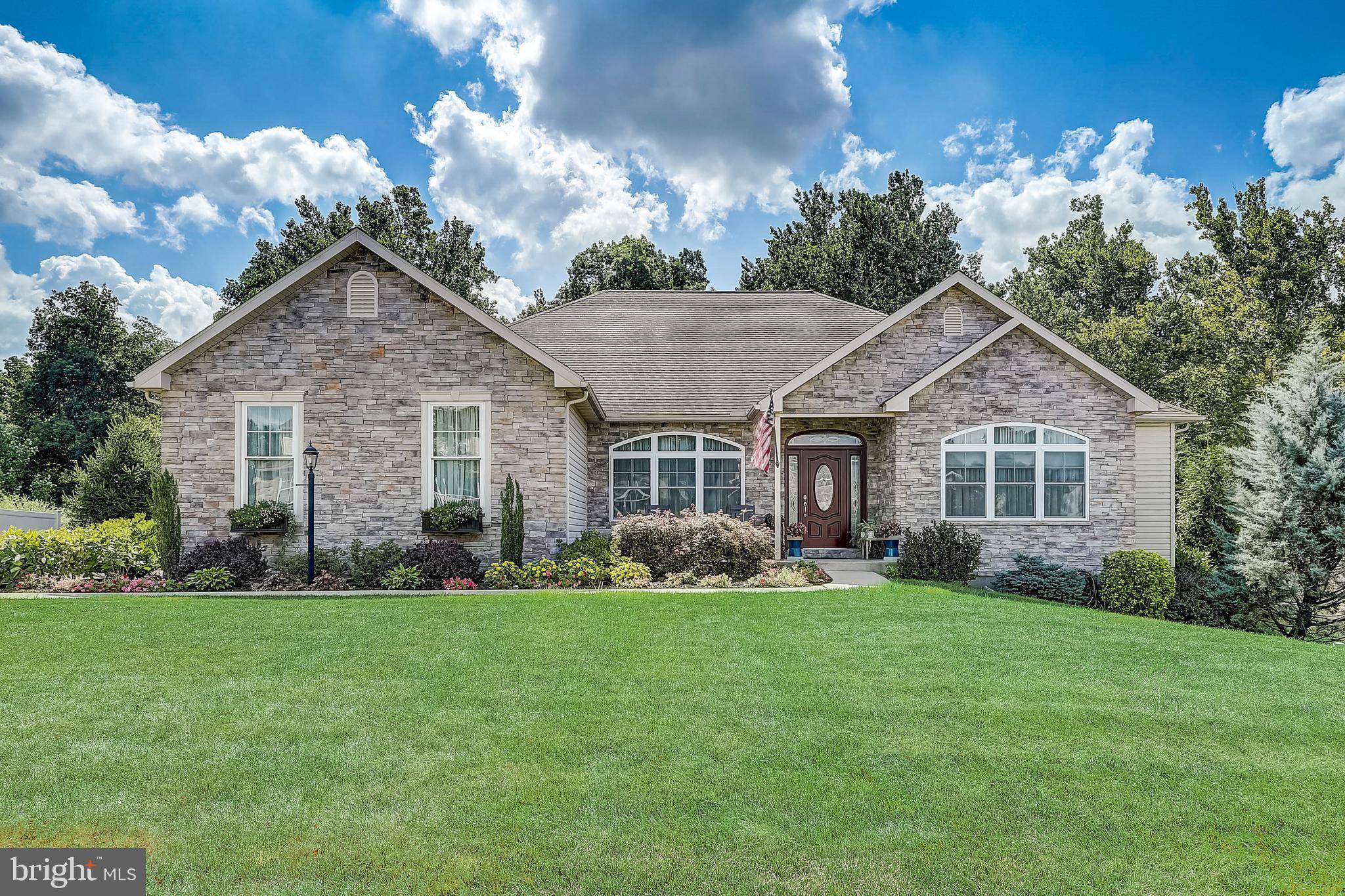 Douglassville, PA 19518,202 PLEASANT VIEW DR