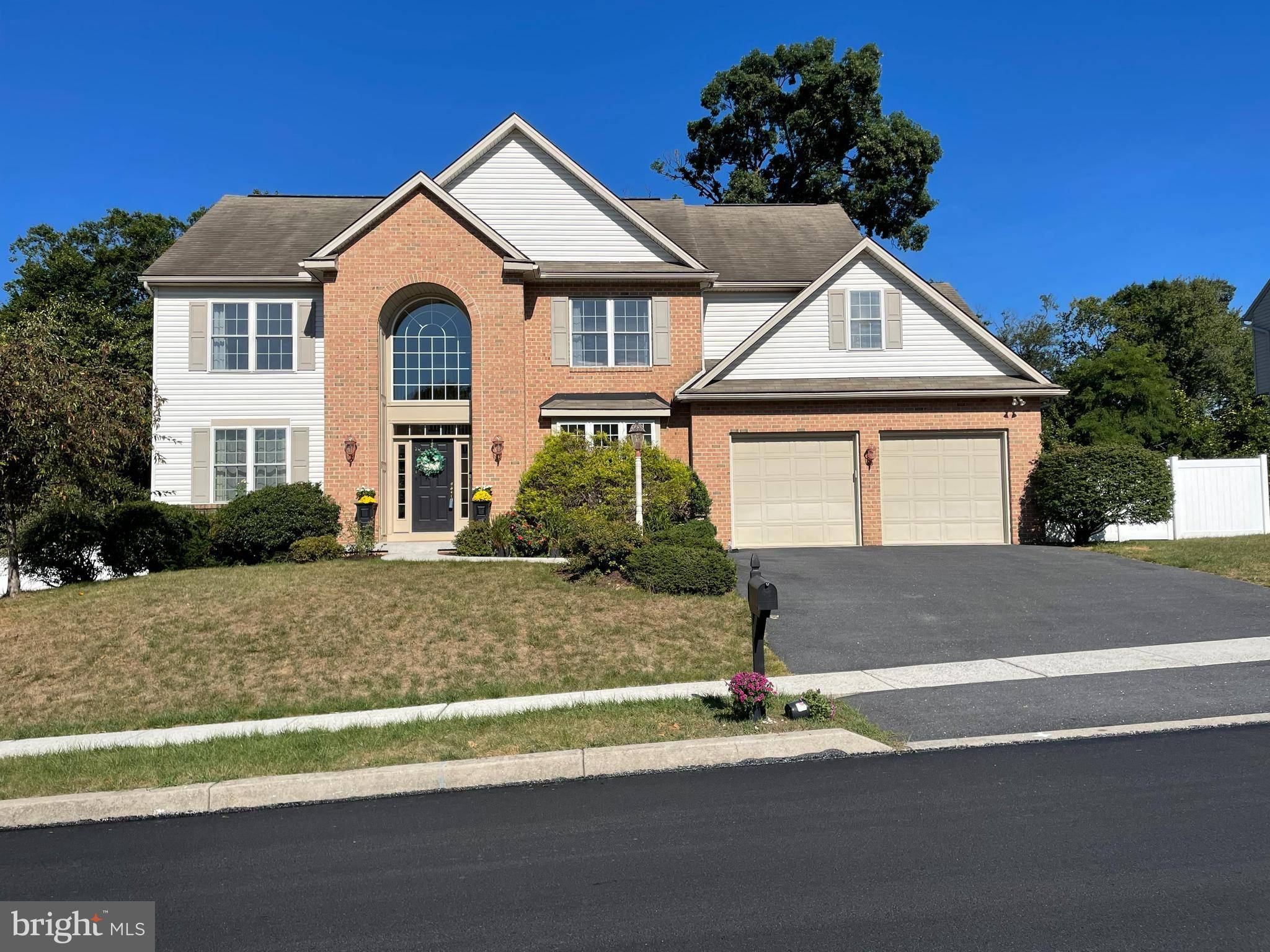 Mechanicsburg, PA 17050,6208 CROFTON CT