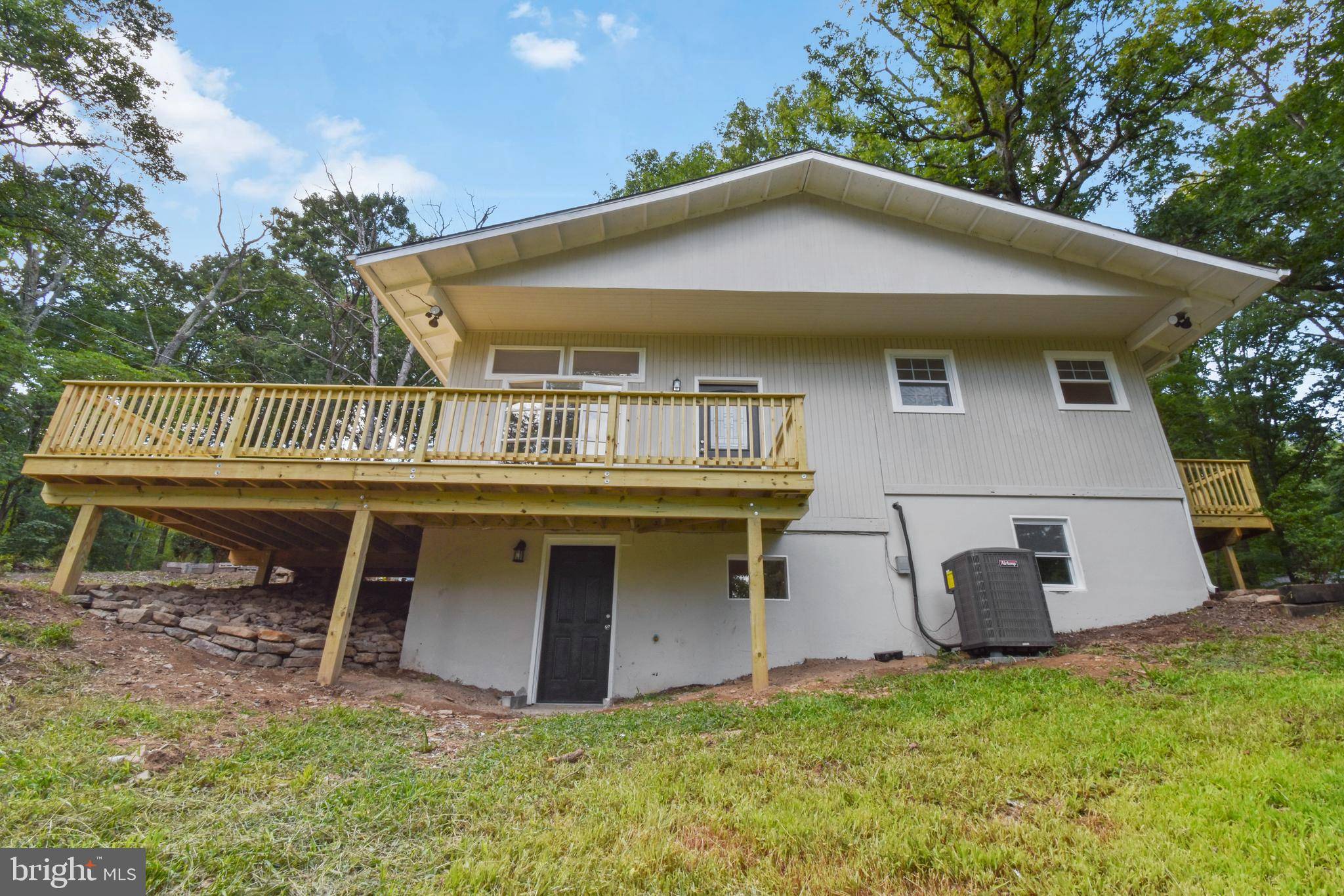 Winchester, VA 22602,140 GRAYWOLF TRL