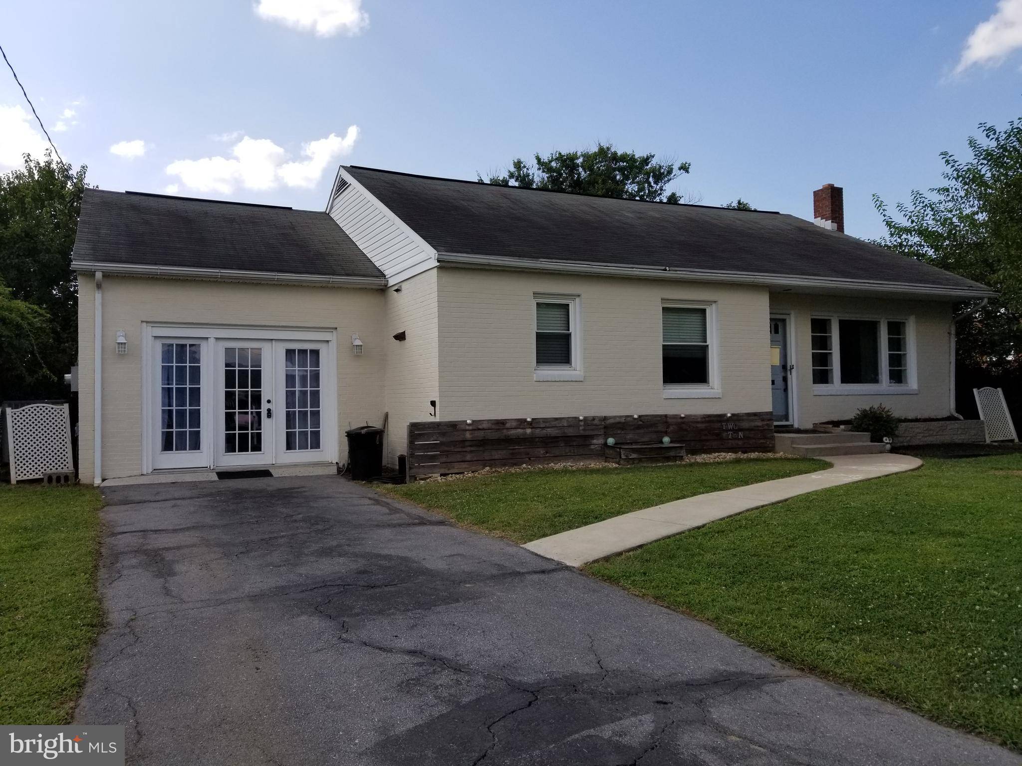 Waynesboro, PA 17268,210 STRICKLER AVENUE