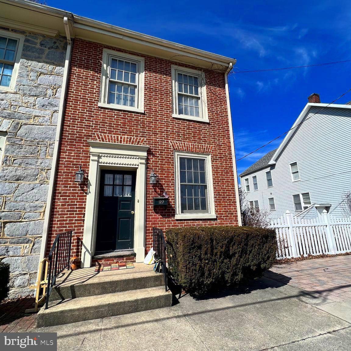 Shippensburg, PA 17257,127 W KING ST