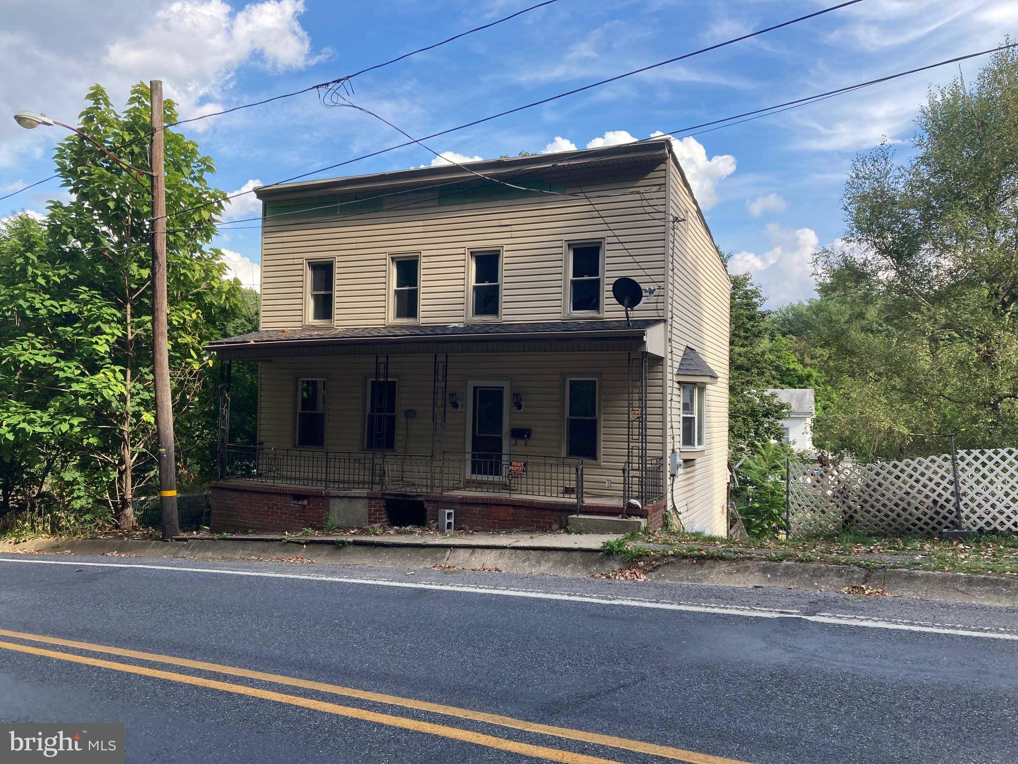 Minersville, PA 17954,521 S 3RD ST