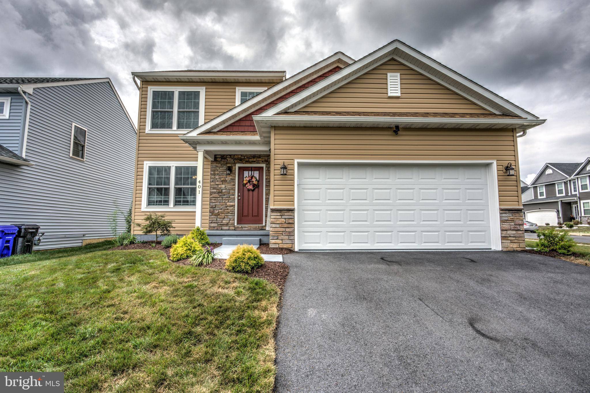 New Holland, PA 17557,401 JARED WAY