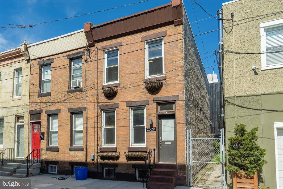 Philadelphia, PA 19125,2529 E ALBERT ST