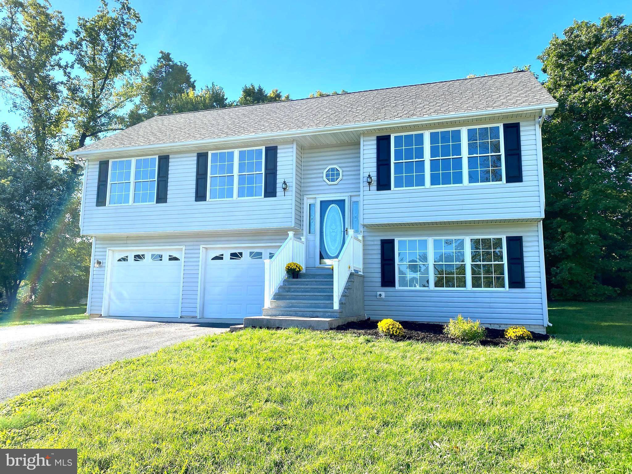 Hedgesville, WV 25427,79 LEMEN CT