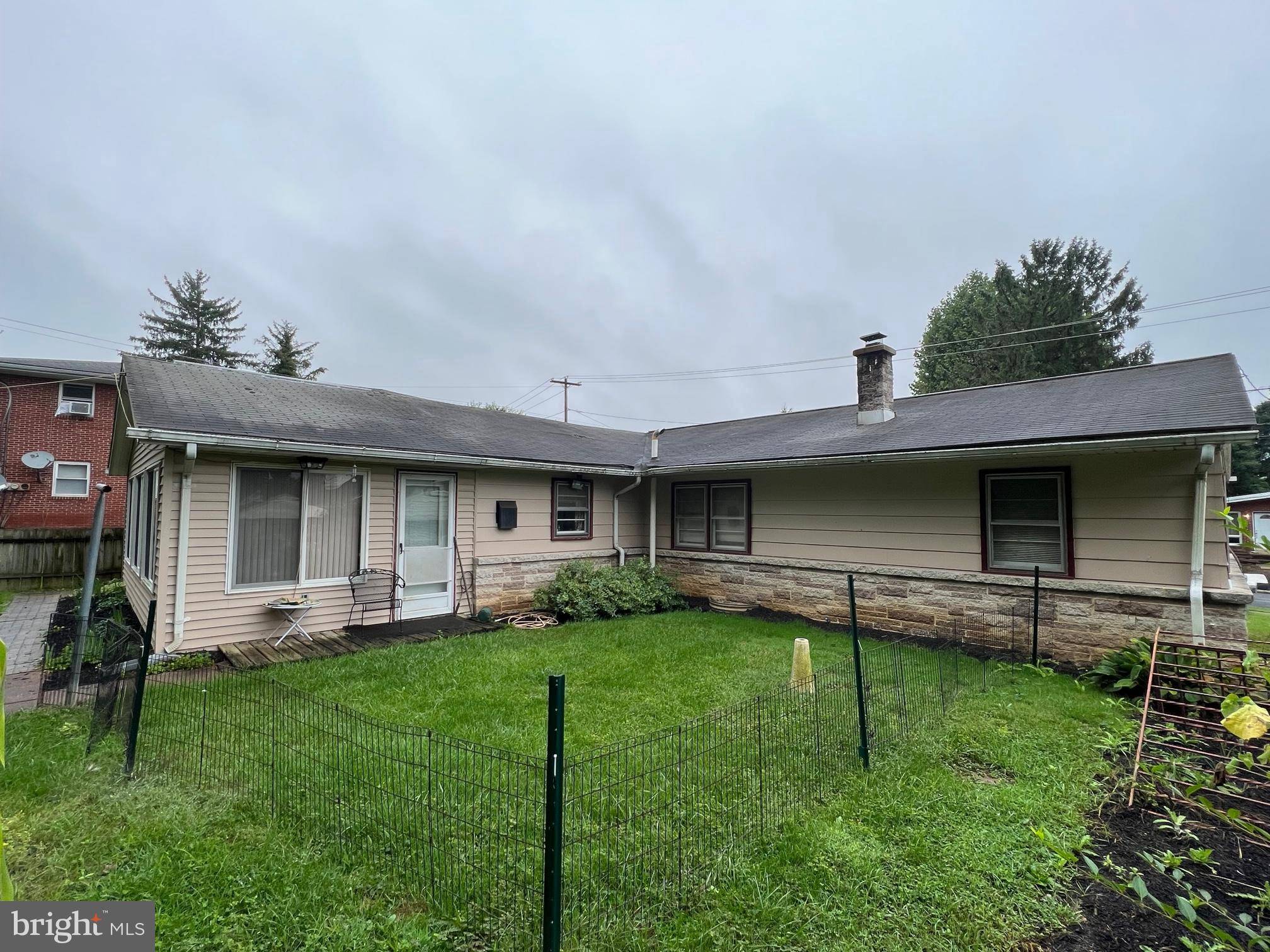 Hummelstown, PA 17036,424 N DUKE ST