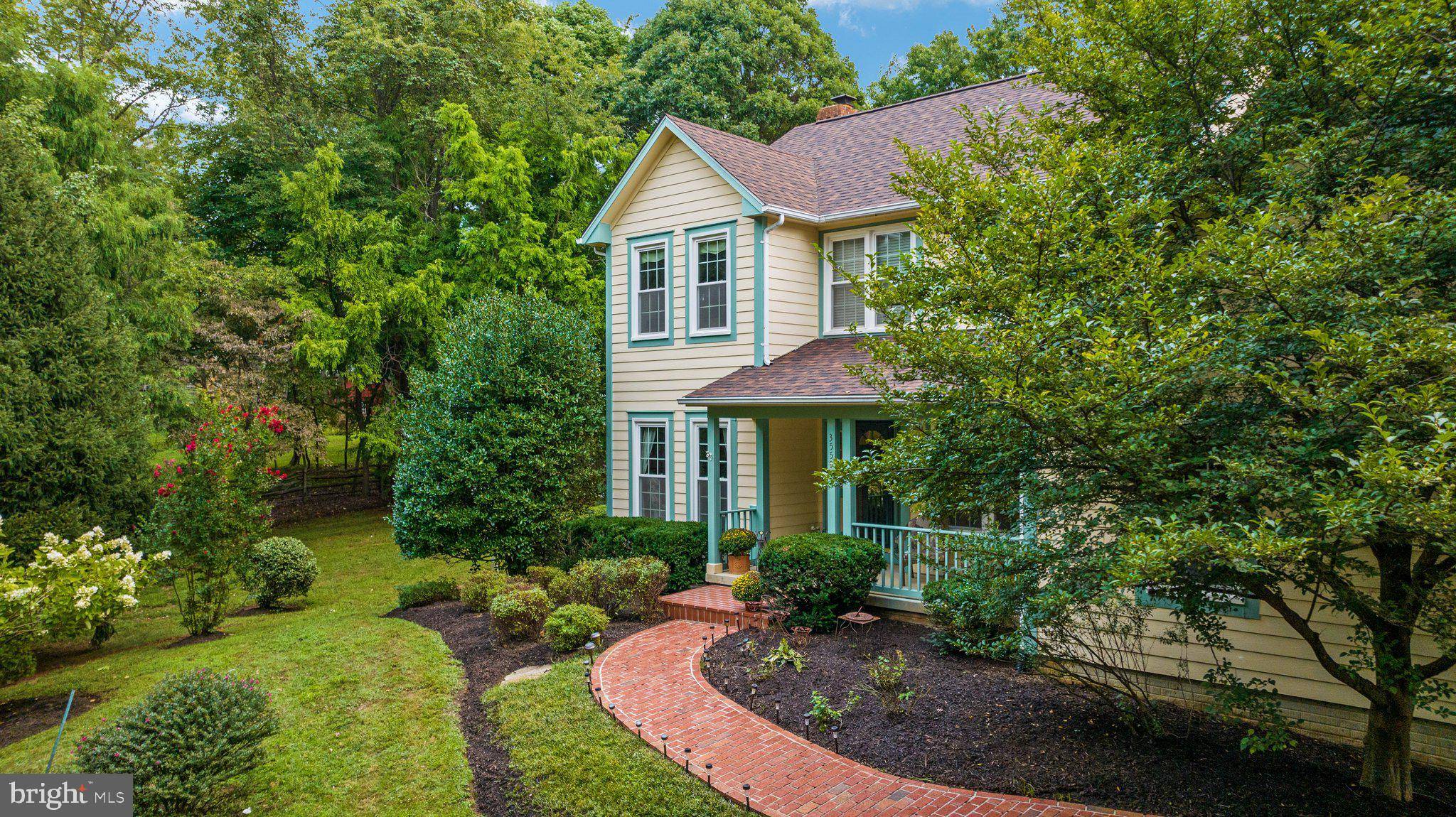 Round Hill, VA 20141,35595 WINDOVER HILL LN