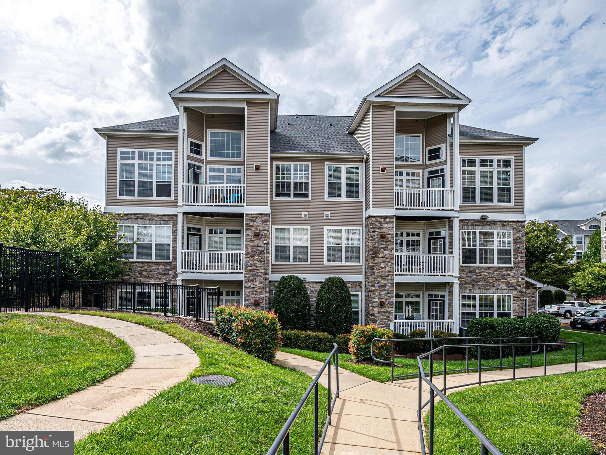 Leesburg, VA 20175,504 SUNSET VIEW TER SE #103