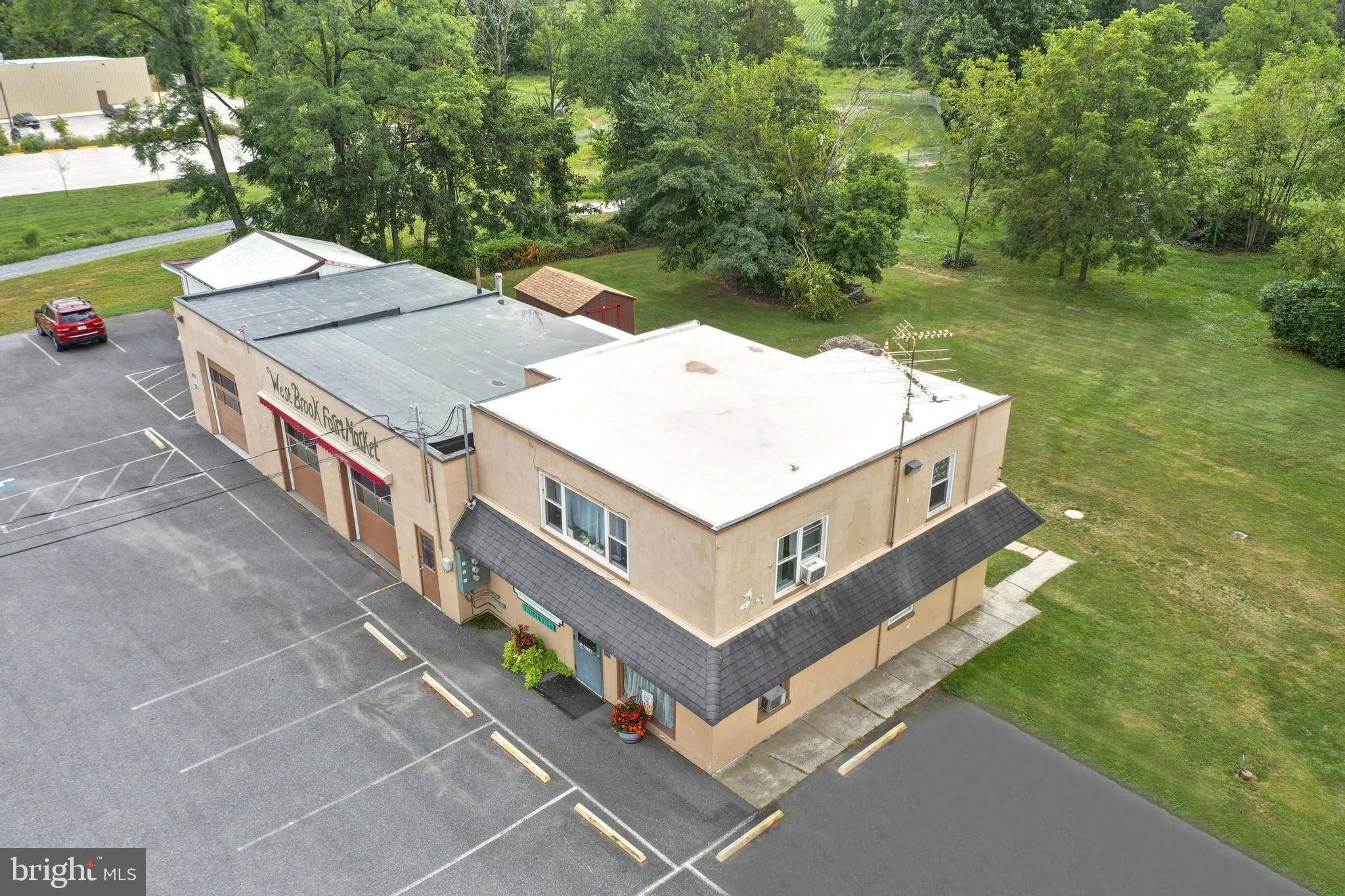 New Oxford, PA 17350,5770 CARLISLE PIKE