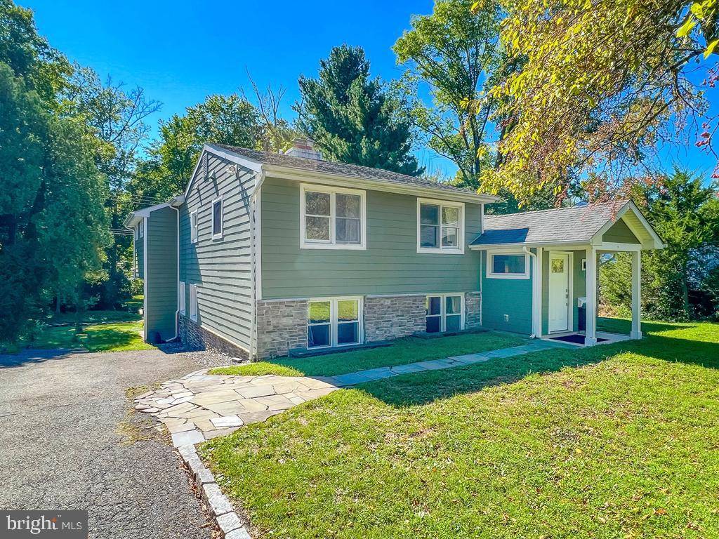 Yardley, PA 19067,153 PINE LN