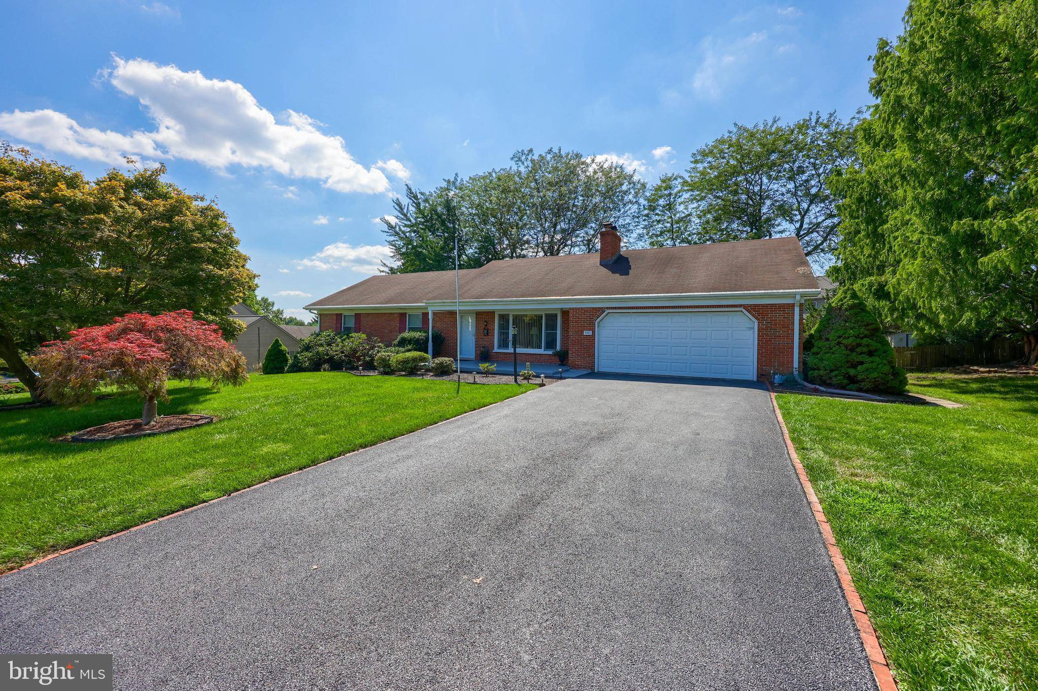 Willow Street, PA 17584,2020 SILVER LN