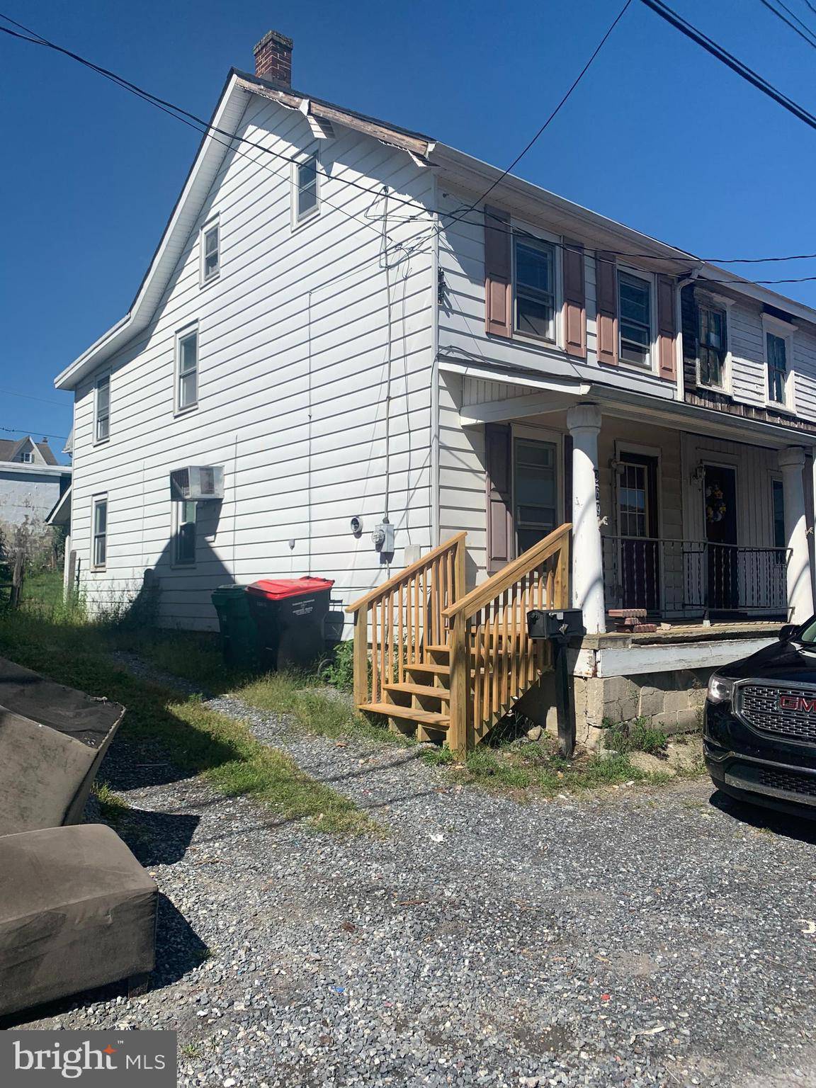 Lehighton, PA 18235,369 EAST ALY N