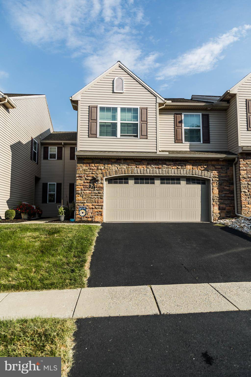 New Cumberland, PA 17070,337 WEATHERSTONE DR