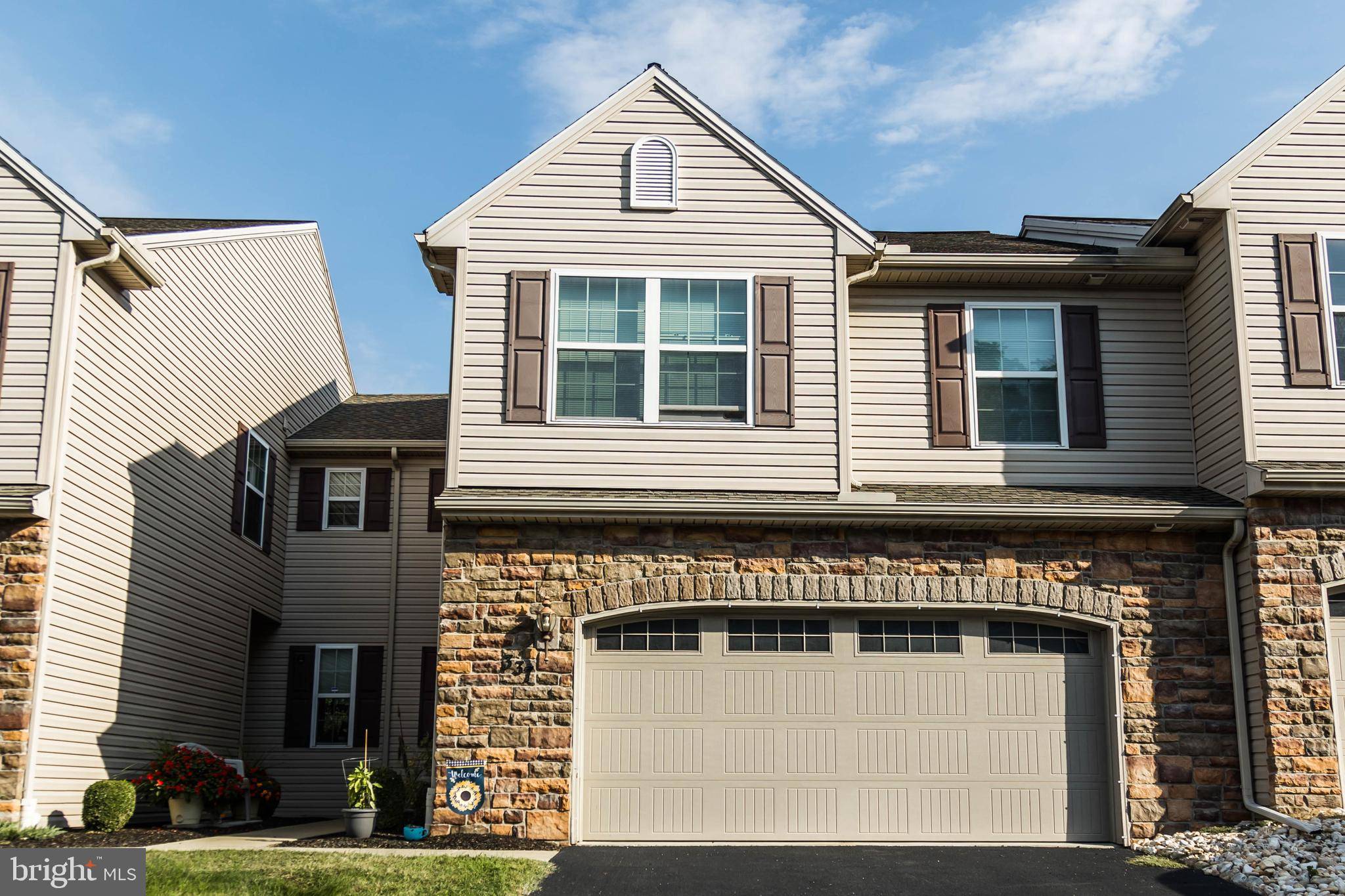 New Cumberland, PA 17070,337 WEATHERSTONE DR