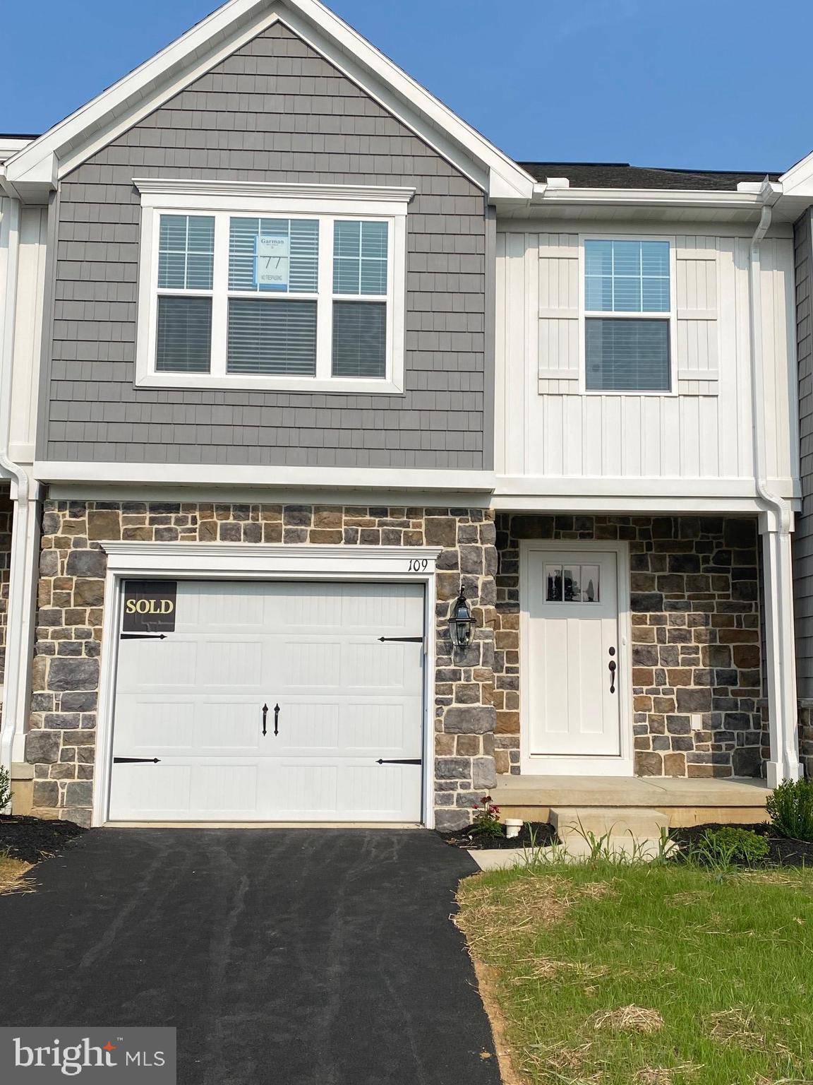 Annville, PA 17003,109 BEECH TREE CT