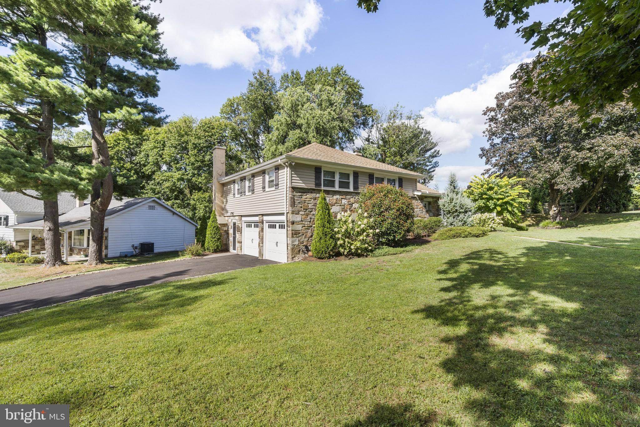 Rydal, PA 19046,1207 FLEETWOOD RD