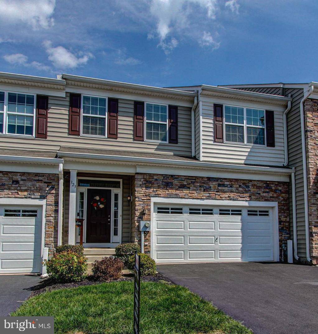 Royersford, PA 19468,323 FAIRFIELD CIR S