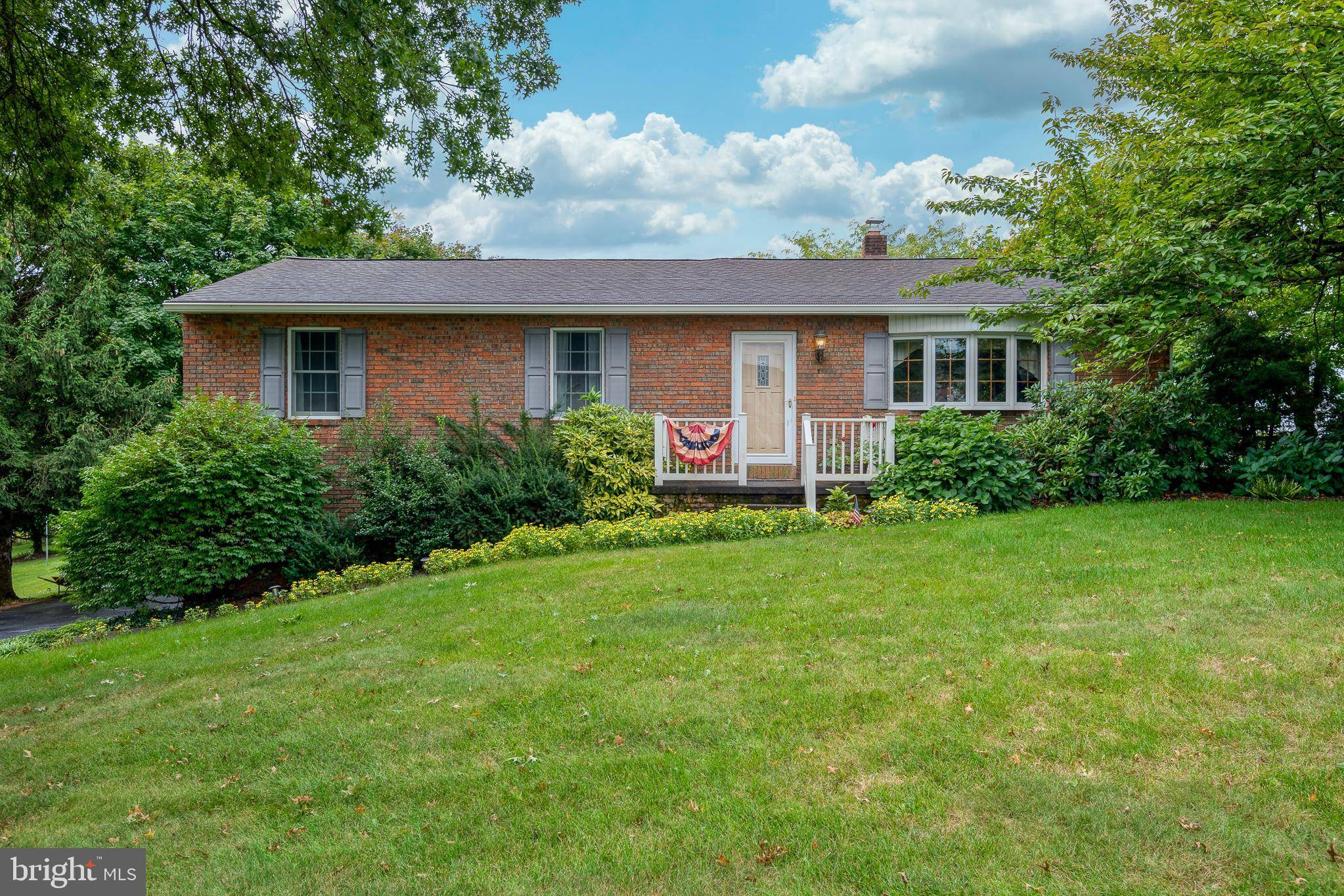 Hummelstown, PA 17036,6 OAKGLADE PLZ