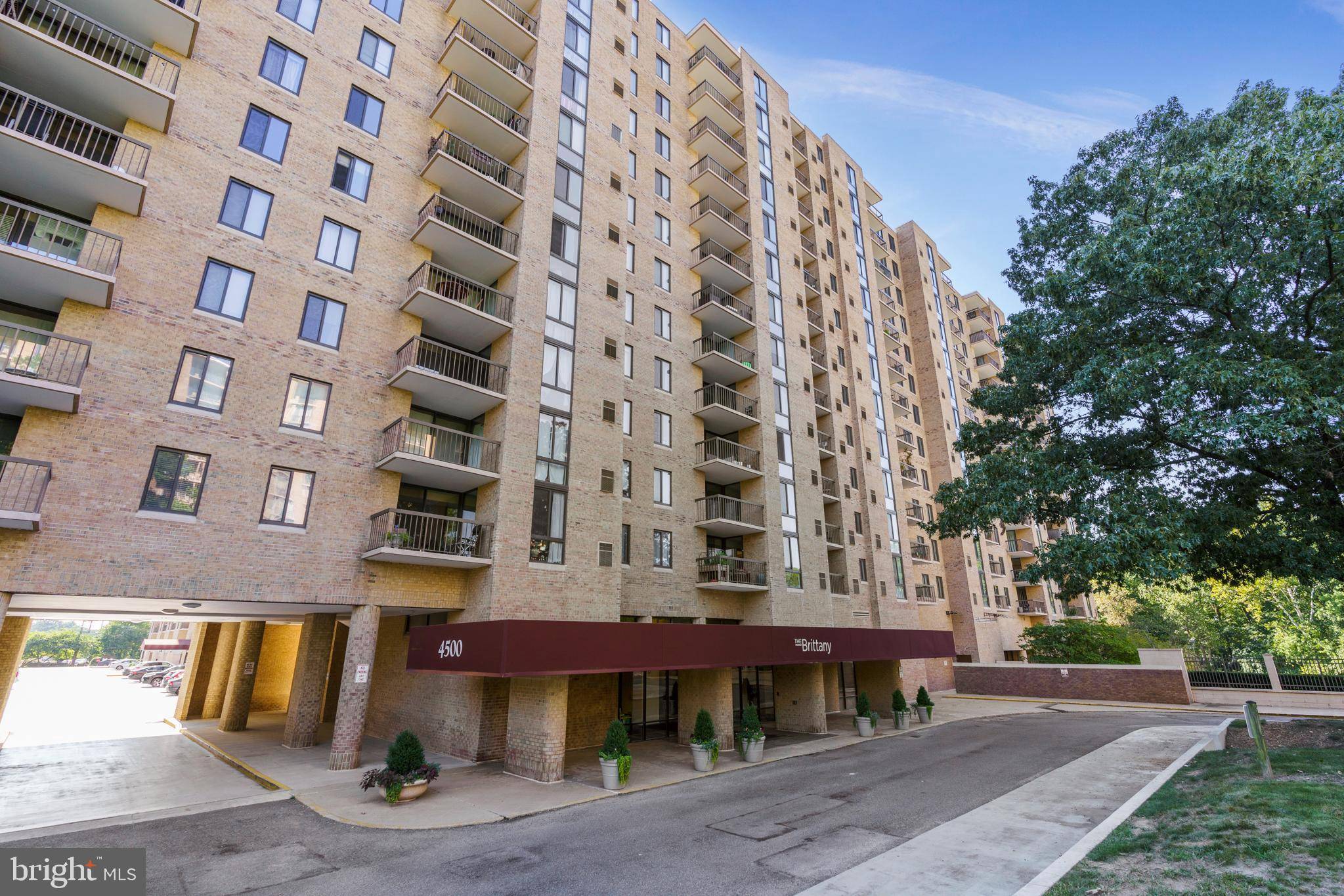 Arlington, VA 22204,4500 S FOUR MILE RUN DR #530